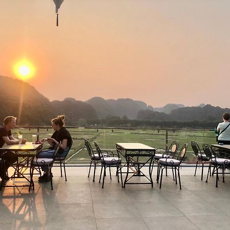 Liberty Hall Tam Coc Hotel & Villa Ниньбинь Экстерьер фото