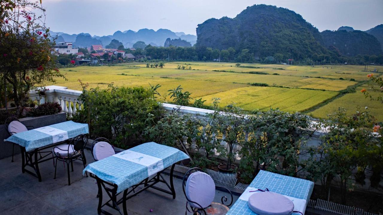 Liberty Hall Tam Coc Hotel & Villa Ниньбинь Экстерьер фото
